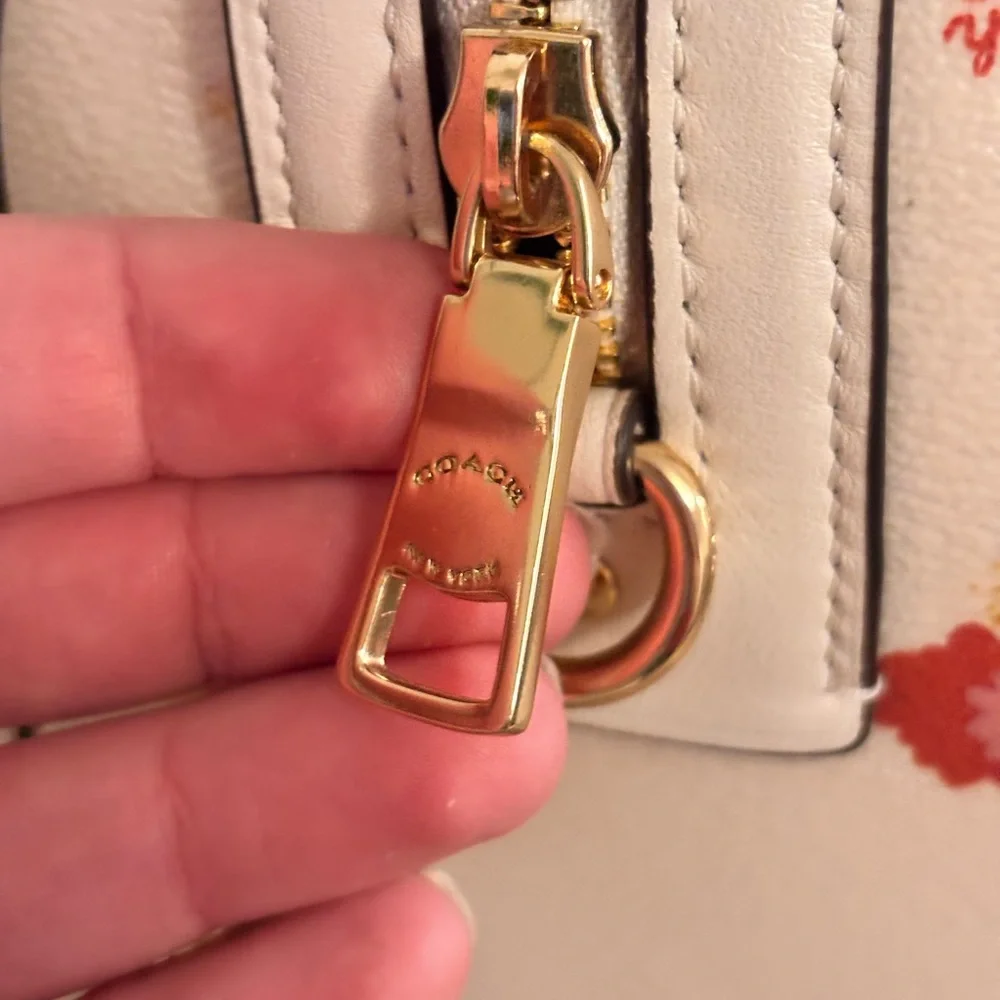 COACH C5801 Rowan Cream Floral Satchel NWOT RETAIL $398 - Picture 4 of 16